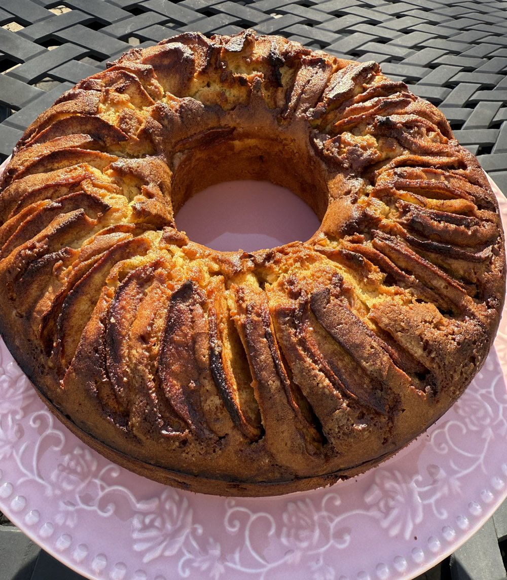 Apple Cake